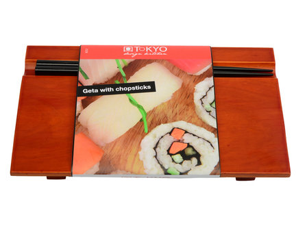 Sushi geta met chopsticks - Sushitotaal.nl